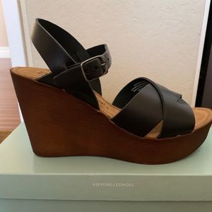 Seychelles Black summer wedges- s7-BNIB